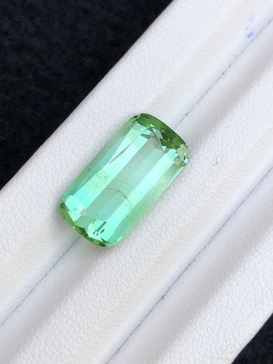 7.85 carat stunning natural top quality afghani tourmaline dimension:16*9*6mm