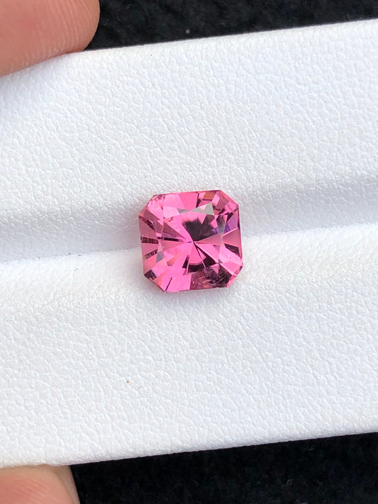 natural pink tourmaline origin Afghanistan 8*8*6mm