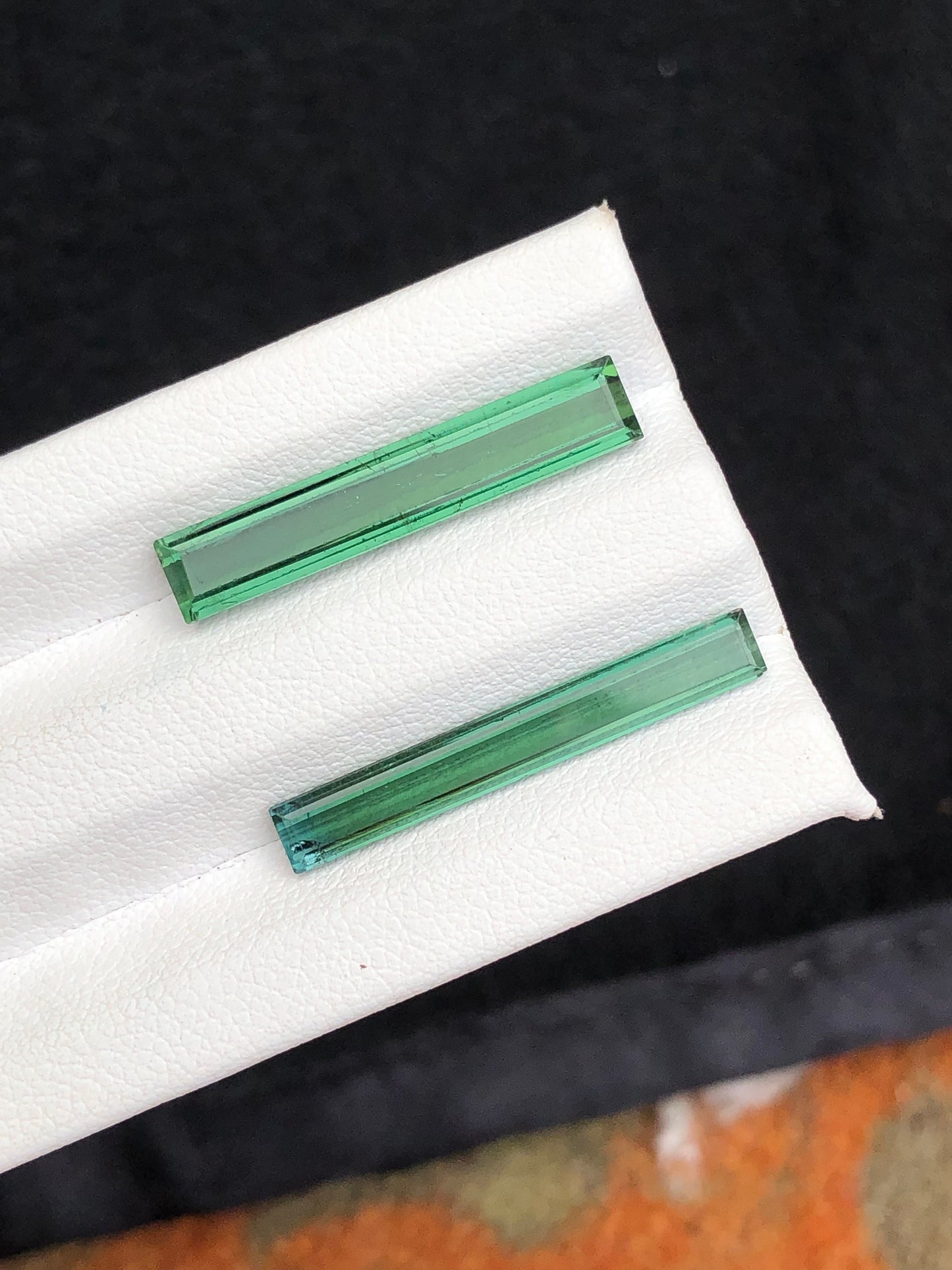 7.10 carats gorgeous green tourmalines from Afghanistan 25mm to 26mm