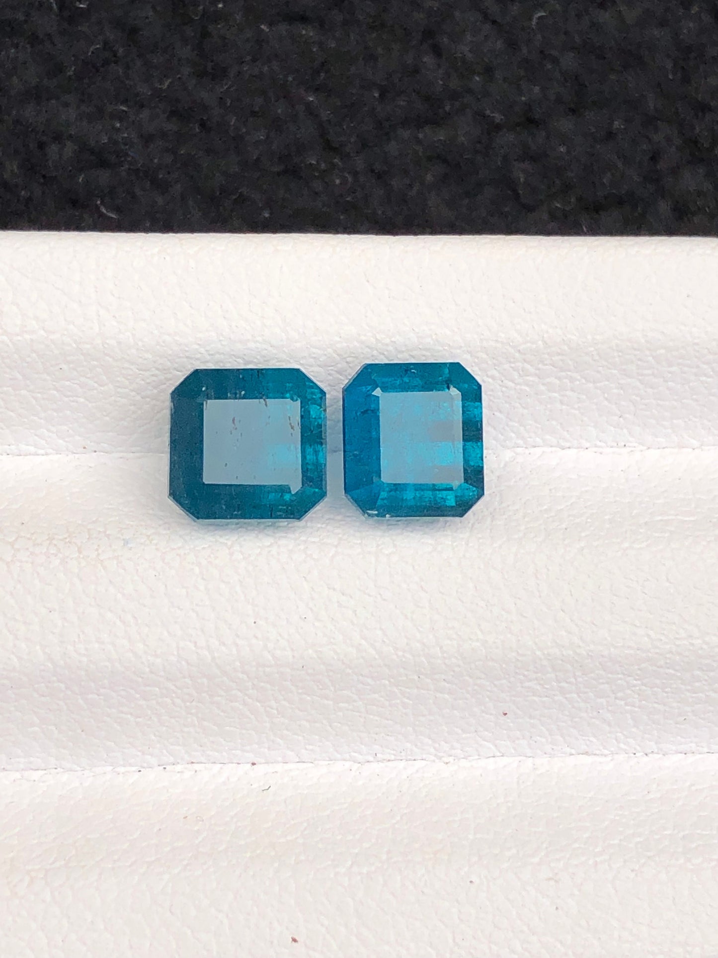 blue tourmalines 4.30 carats natural from Afghanistan perfect cut