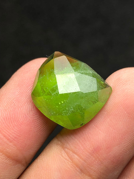 green peridot from pakistan 17 carat  dimension:16*14*7mm