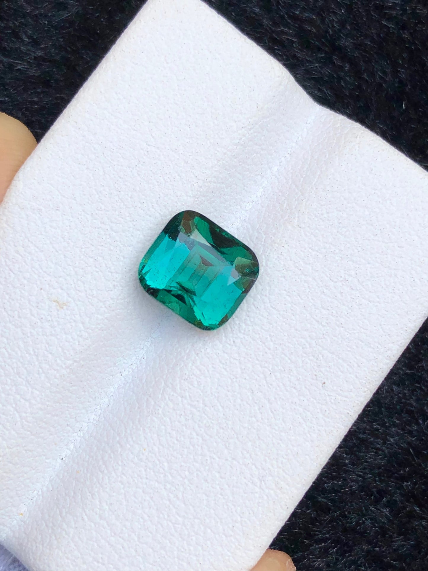 rare blue green tourmaline 2.70 carat natural origin Afghanistan  is a variety of tourmaline that displays a striking blue to