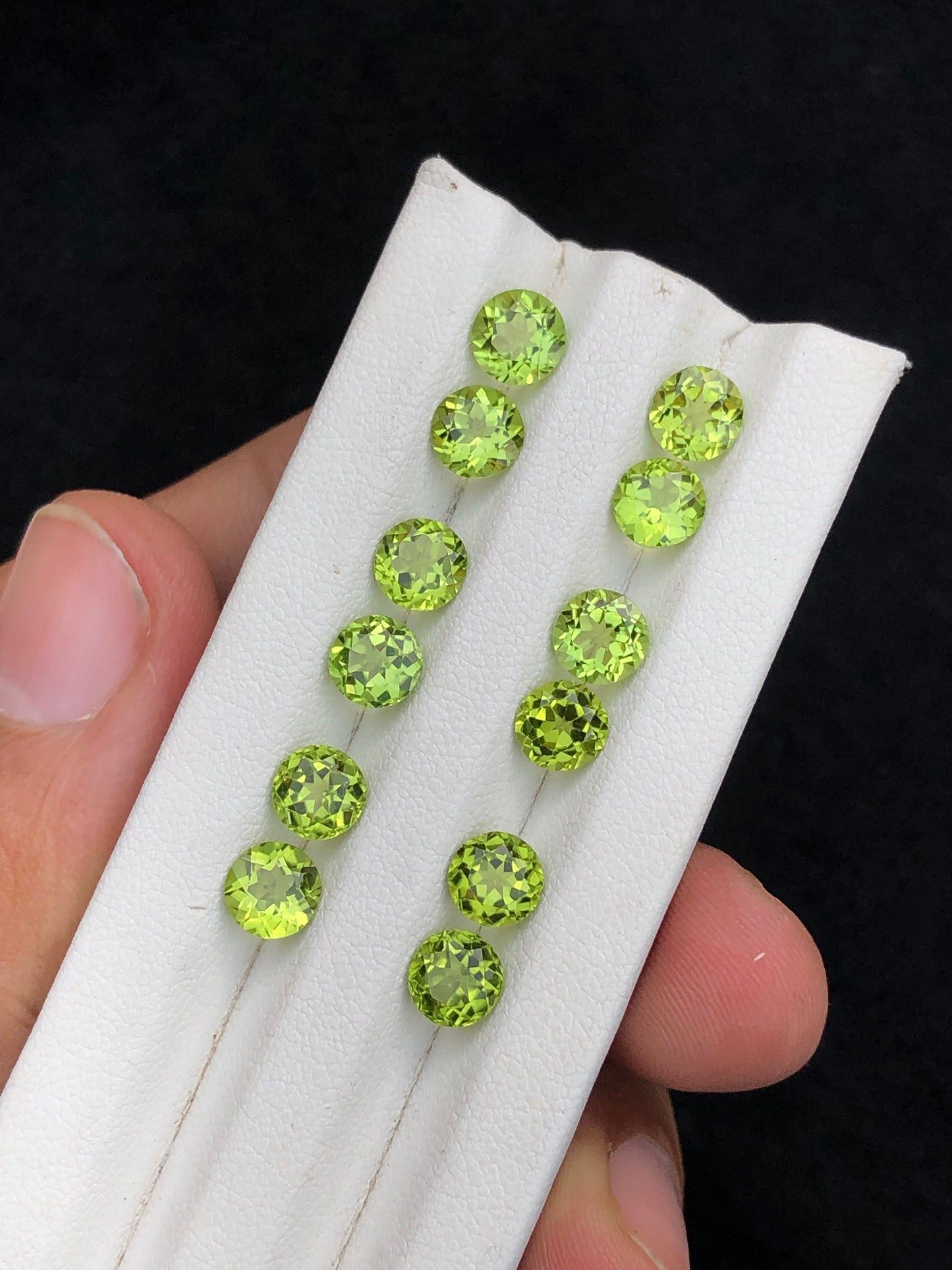 2 carats round shape peridot pairs available origin pakistan.