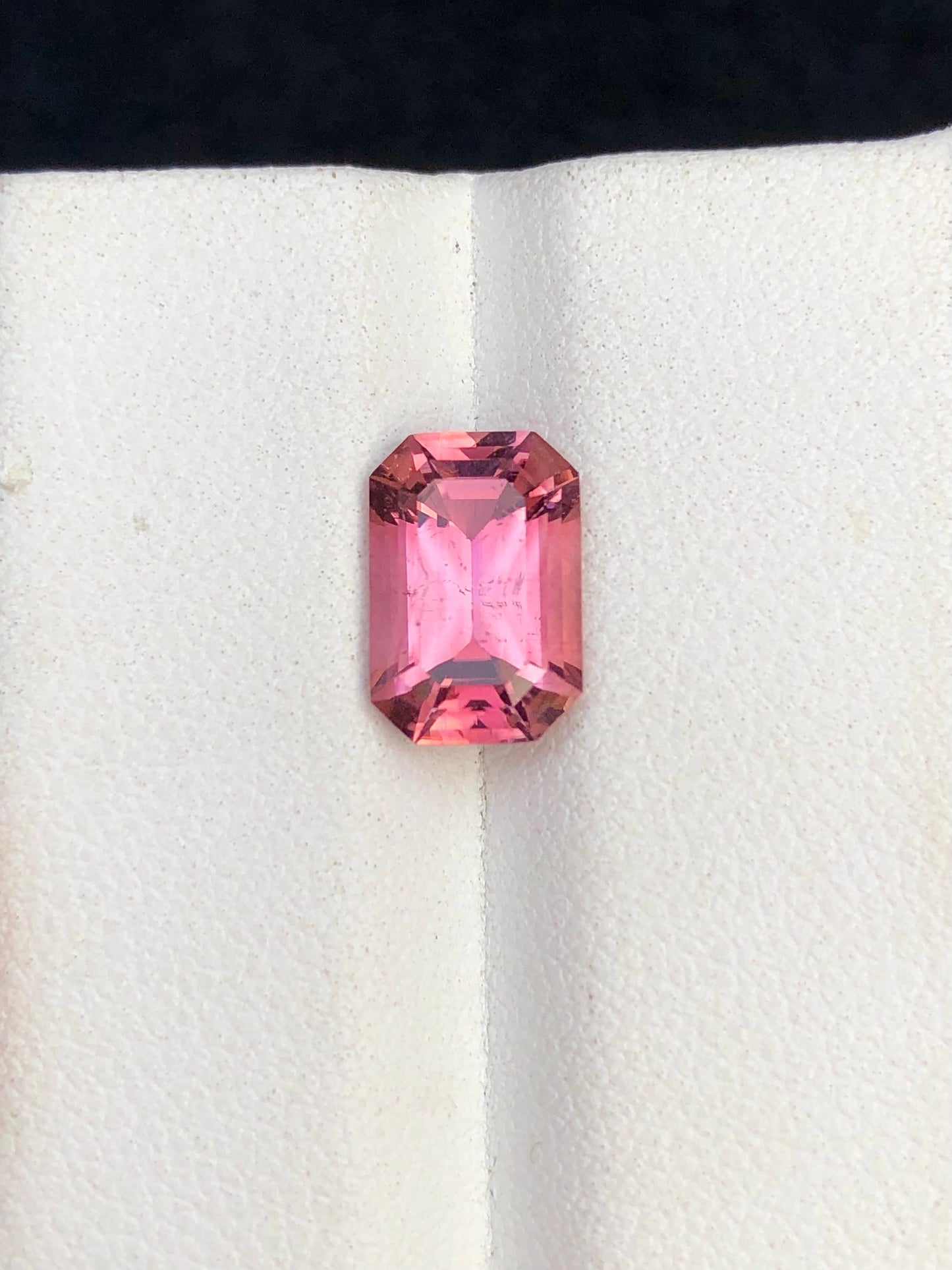 hot pink tourmaline 2.60 carats origin Afghanistan emerald cut loose gemstone,ring, pendant, earrings,jewellery