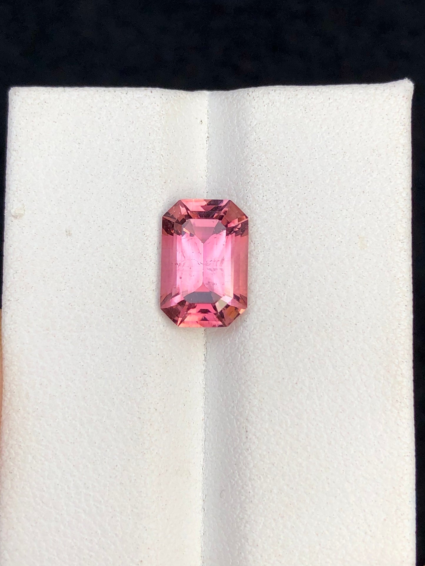 hot pink tourmaline 2.60 carats origin Afghanistan emerald cut loose gemstone,ring, pendant, earrings,jewellery