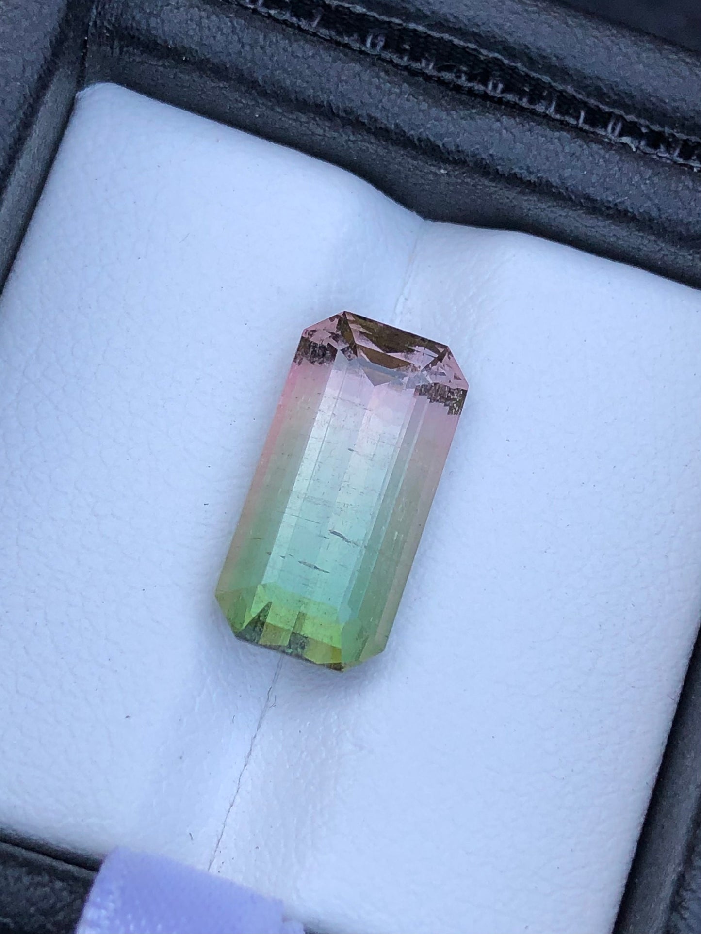 Bi colour tourmaline 6 carat origin Afghanistan