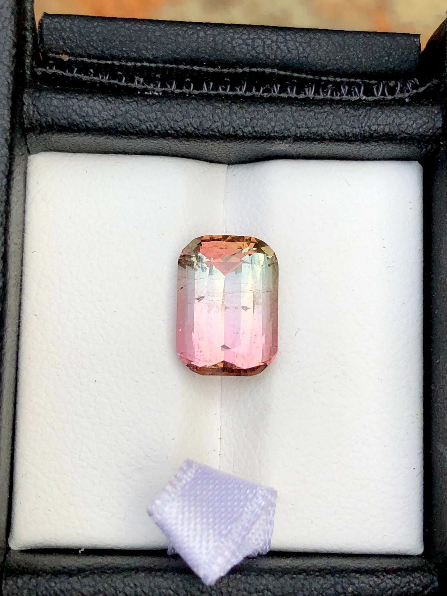 Bi colour tourmaline 4.35 carat natural origin Afghanistan