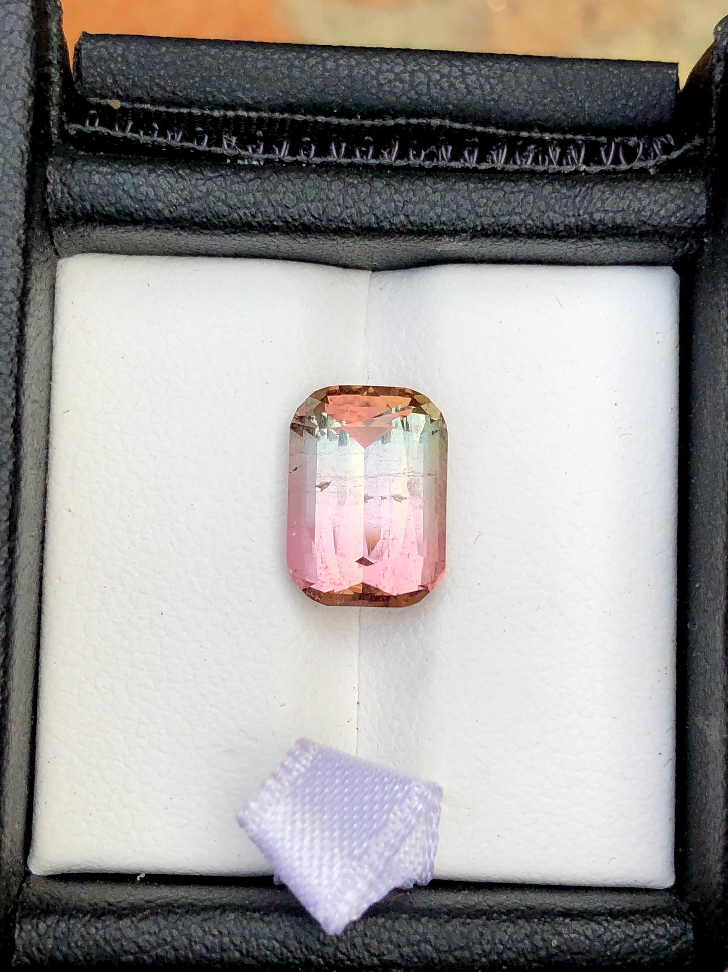 Bi colour tourmaline 4.35 carat natural origin Afghanistan