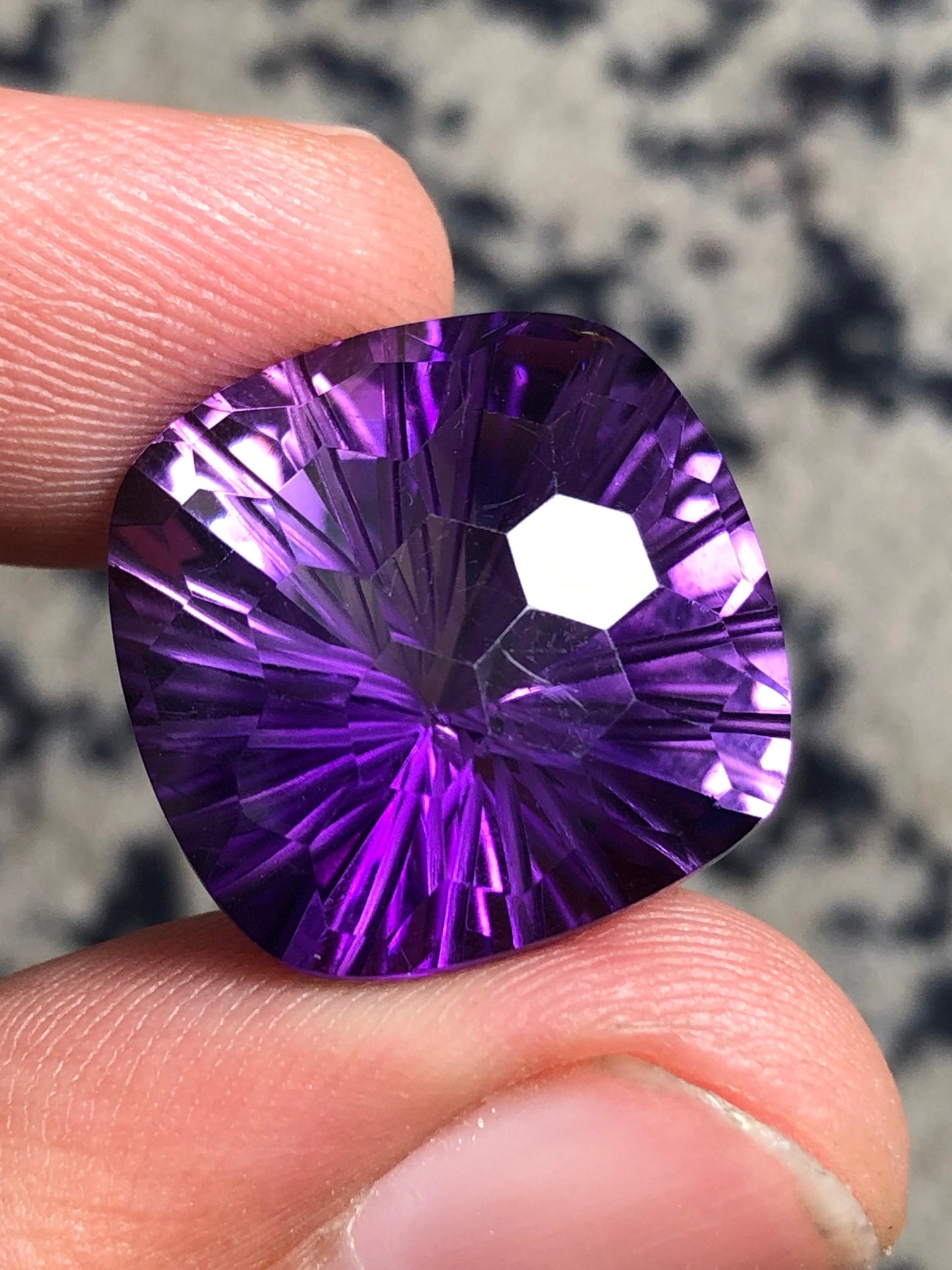 Purple amethyst fancy cut 20.40 carat