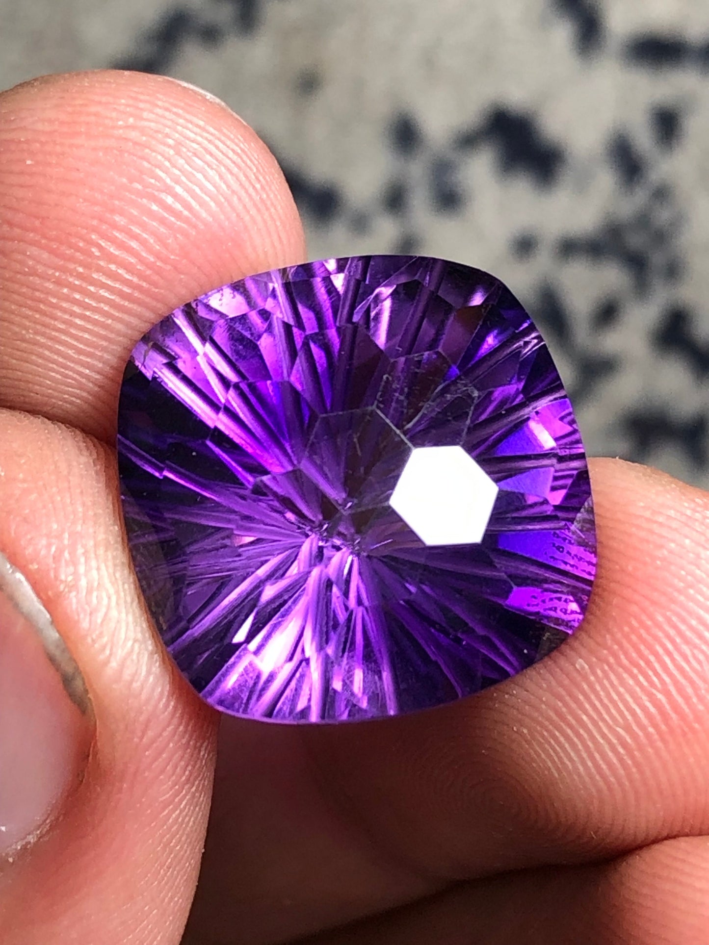 Purple amethyst fancy cut 20.40 carat