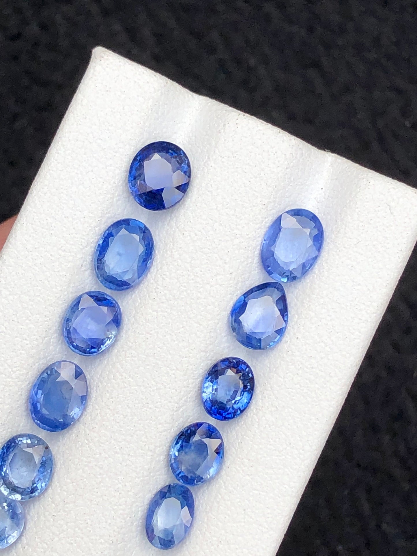 Natural sapphire lot 8.10 carats perfect for jewellery