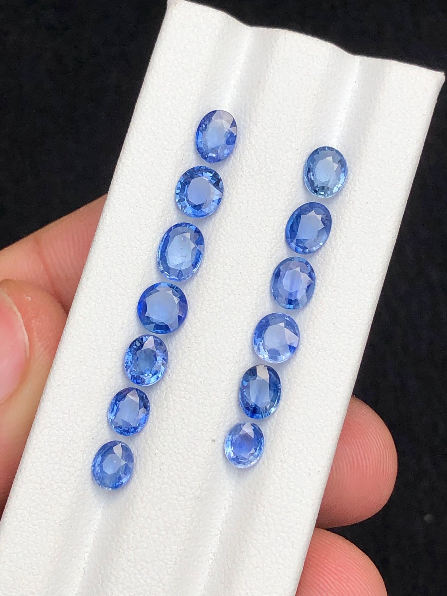 Natural sapphire lot 9.40 carats perfect for jewellery