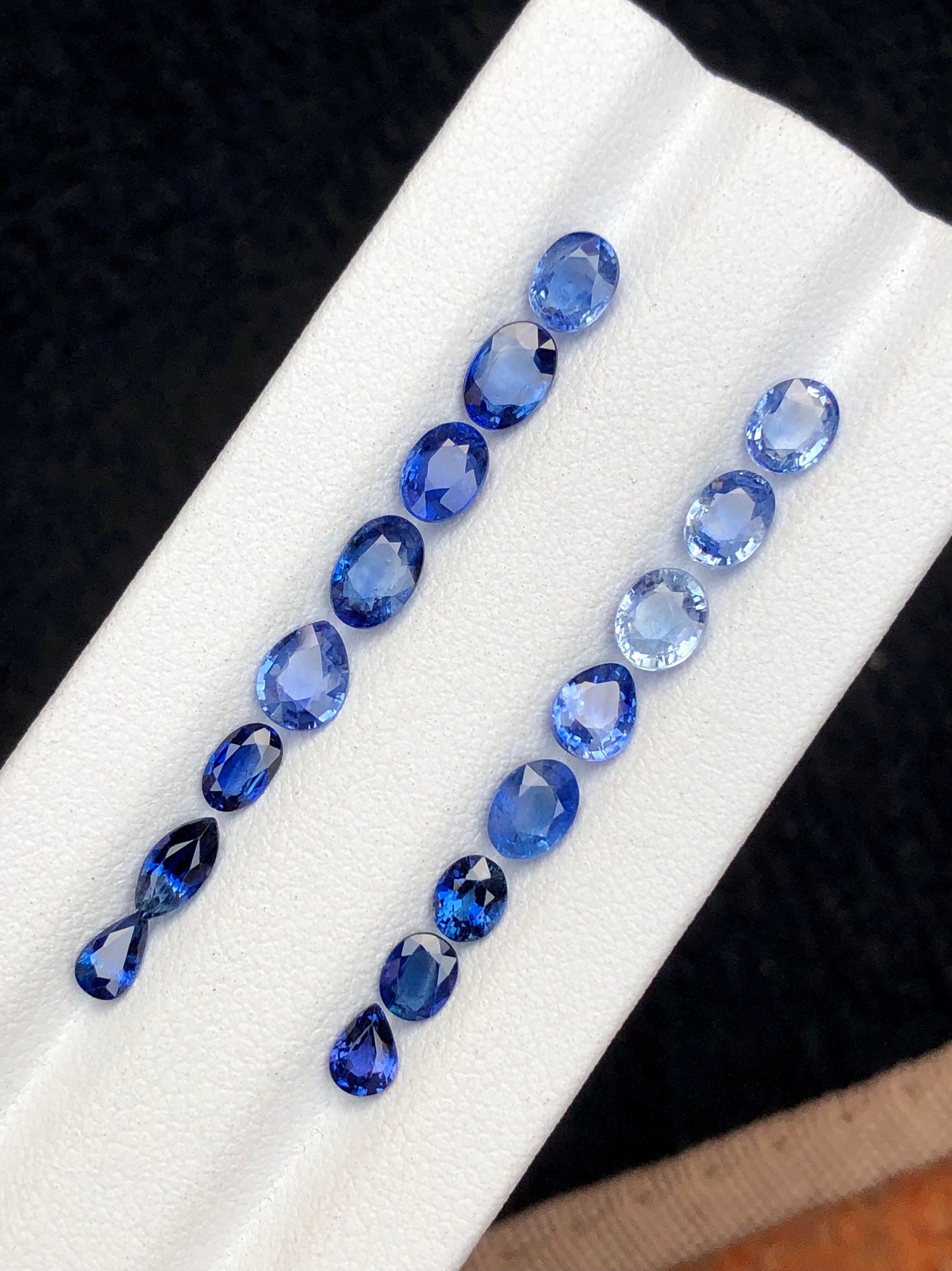 Natural sapphire lot 7.70 carats perfect for jewellery