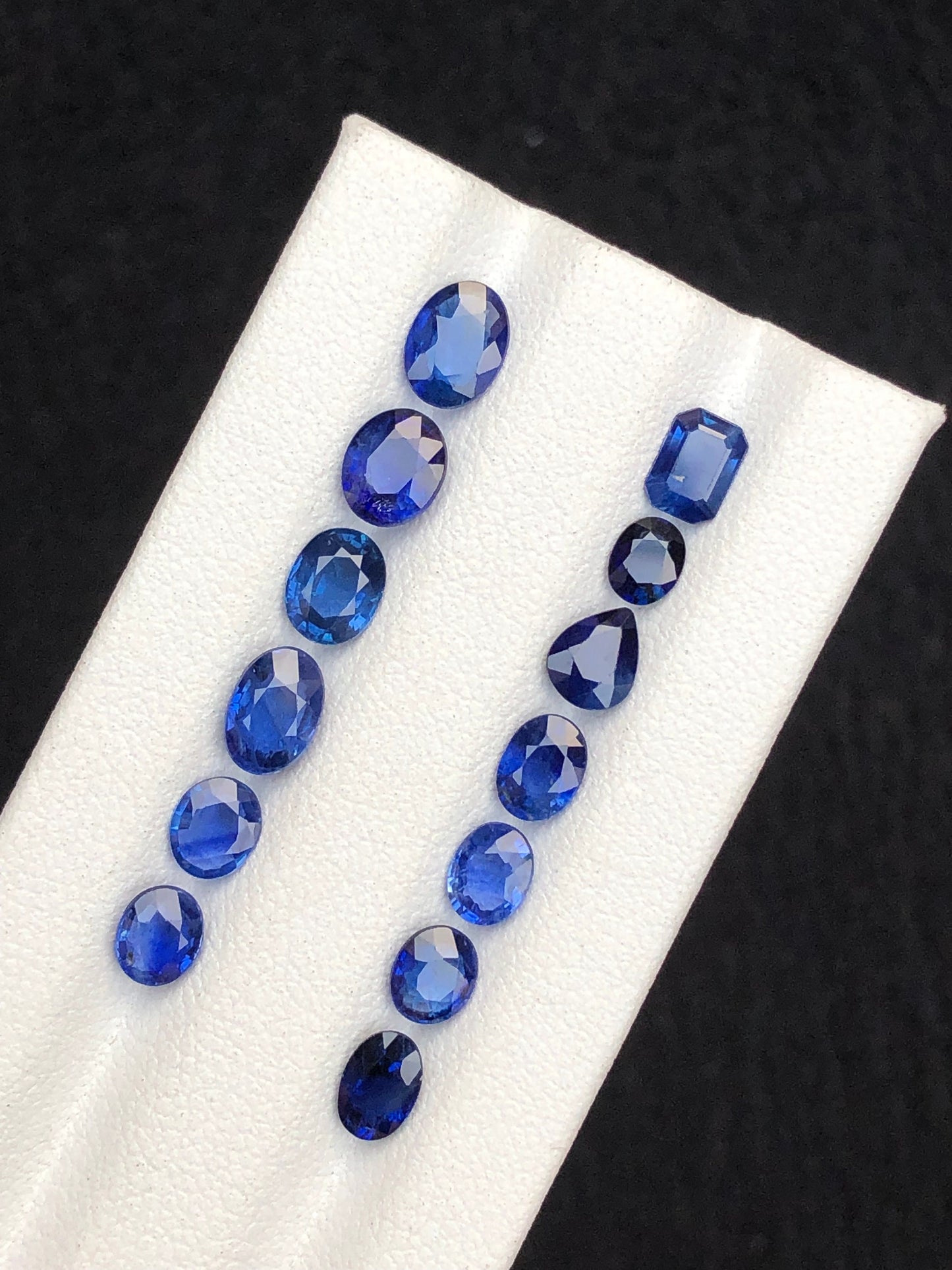 Natural sapphire lot top quality 8 carats perfect for jewellery