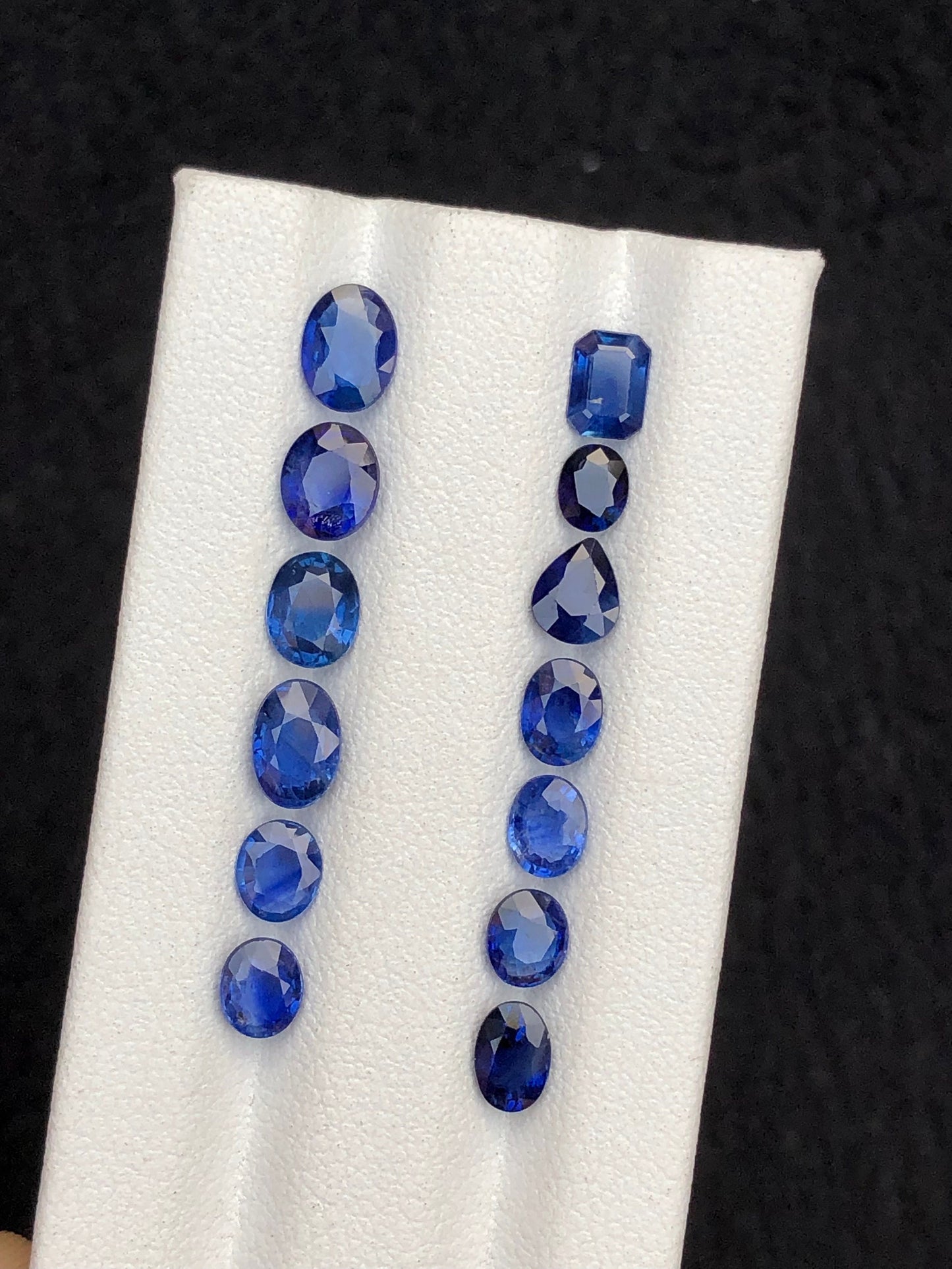 Natural sapphire lot top quality 8 carats perfect for jewellery