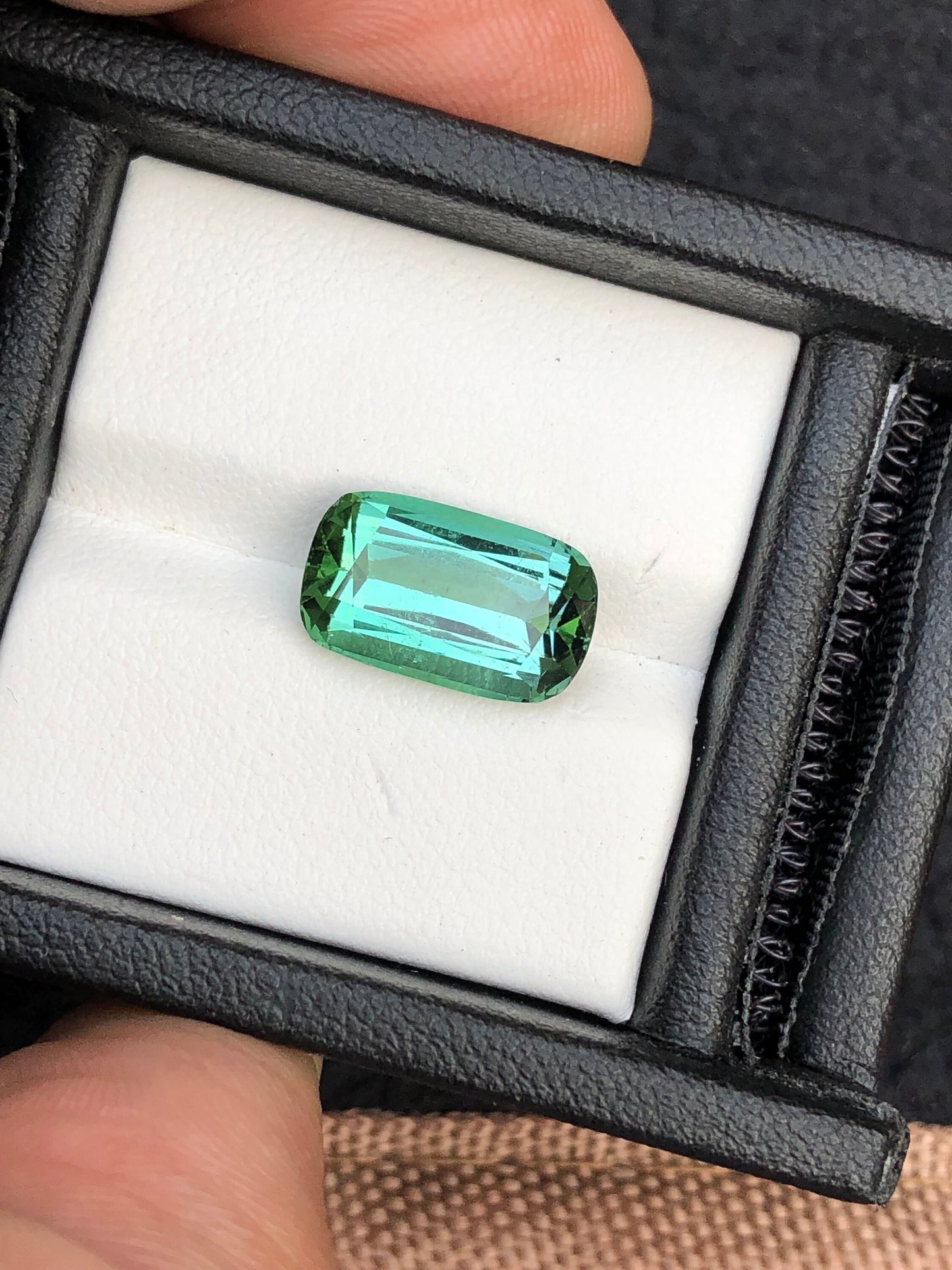 Greenish blue tourmaline 5.30 carat origin Afghanistan