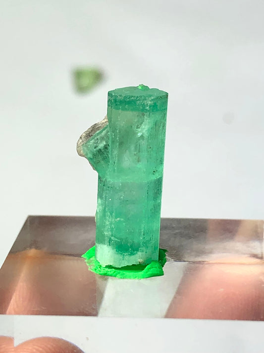 9.35 carat natural emerald crystal from panjsher kamar safeed mine