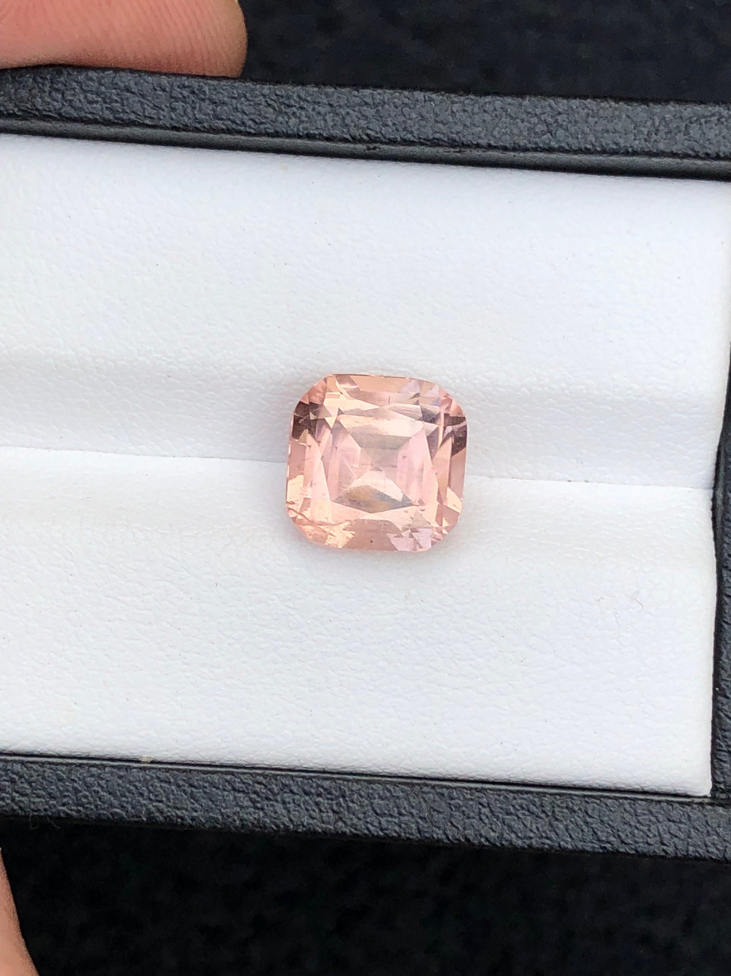 Peach tourmaline natural 5 carat origin Afghanistan kunar mines