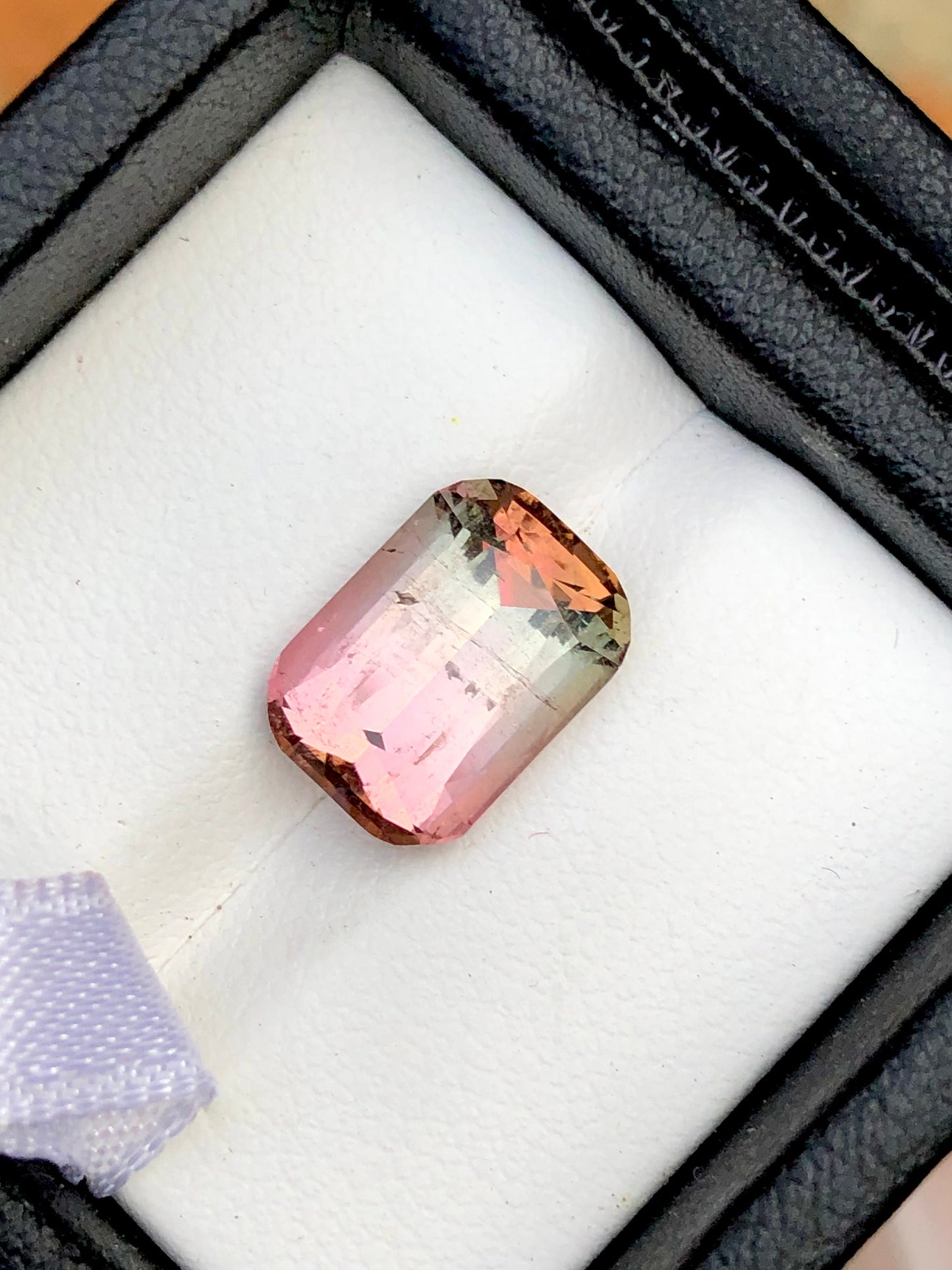 Bi colour tourmaline 4.35 carat natural origin Afghanistan