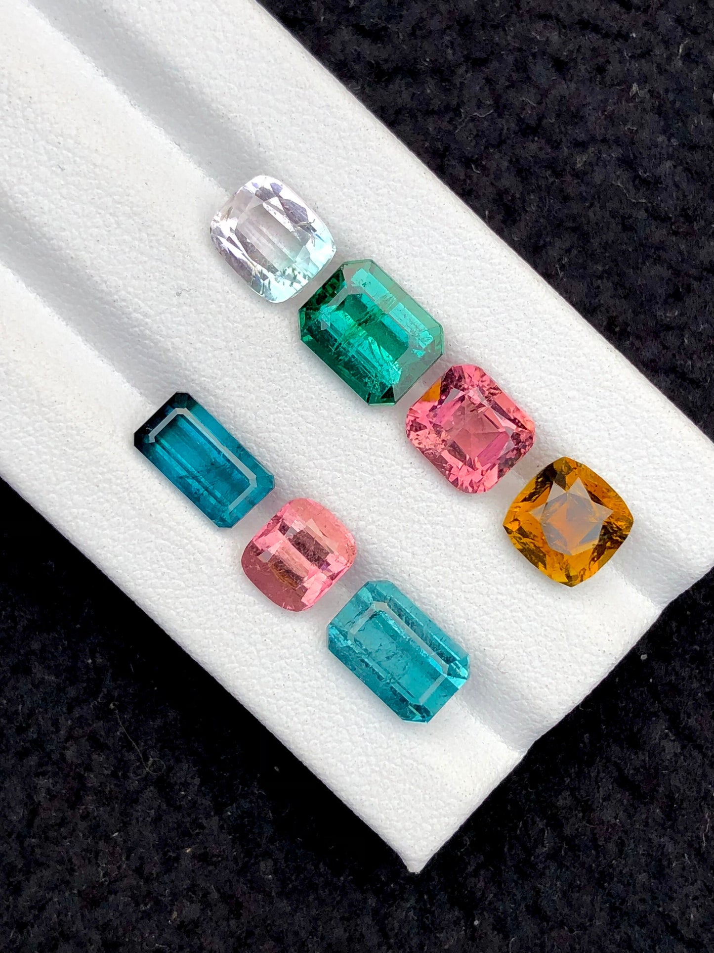 Multi colours tourmalines origin Afghanistan natural 13.10 carats