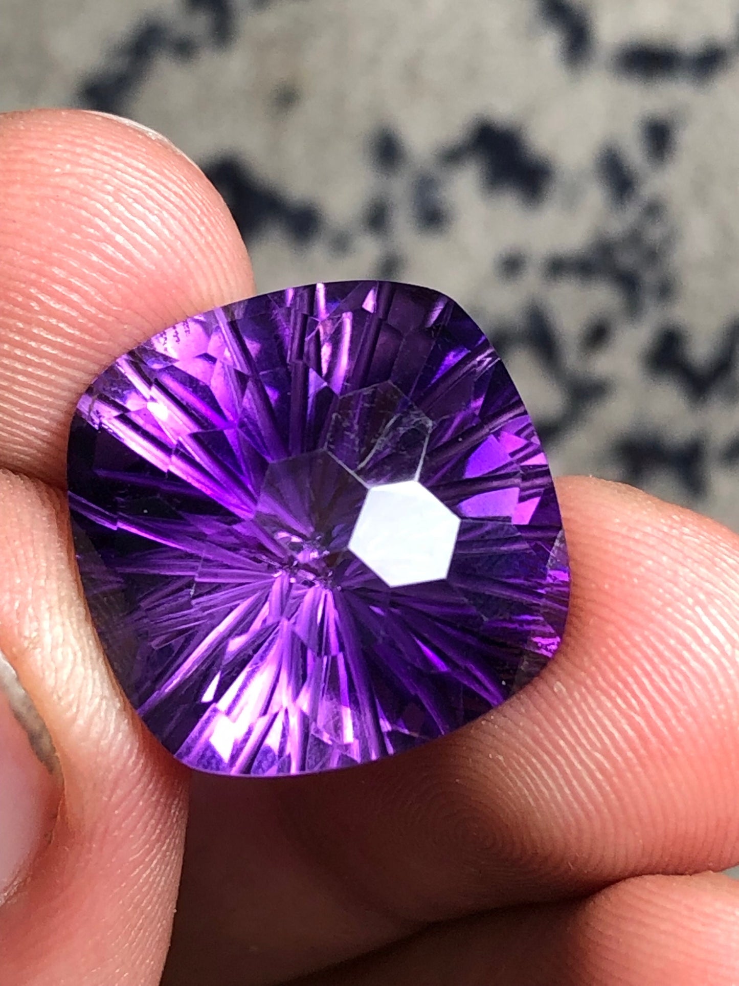 Purple amethyst fancy cut 20.40 carat