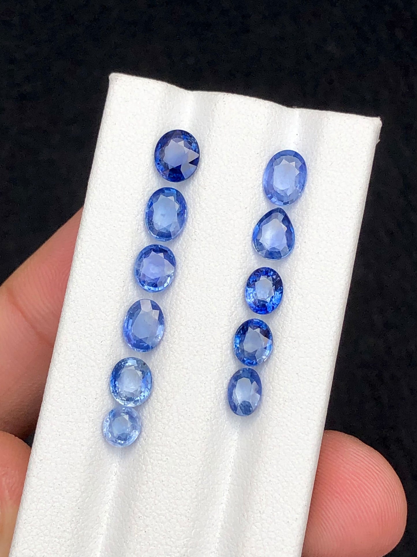Natural sapphire lot 8.10 carats perfect for jewellery