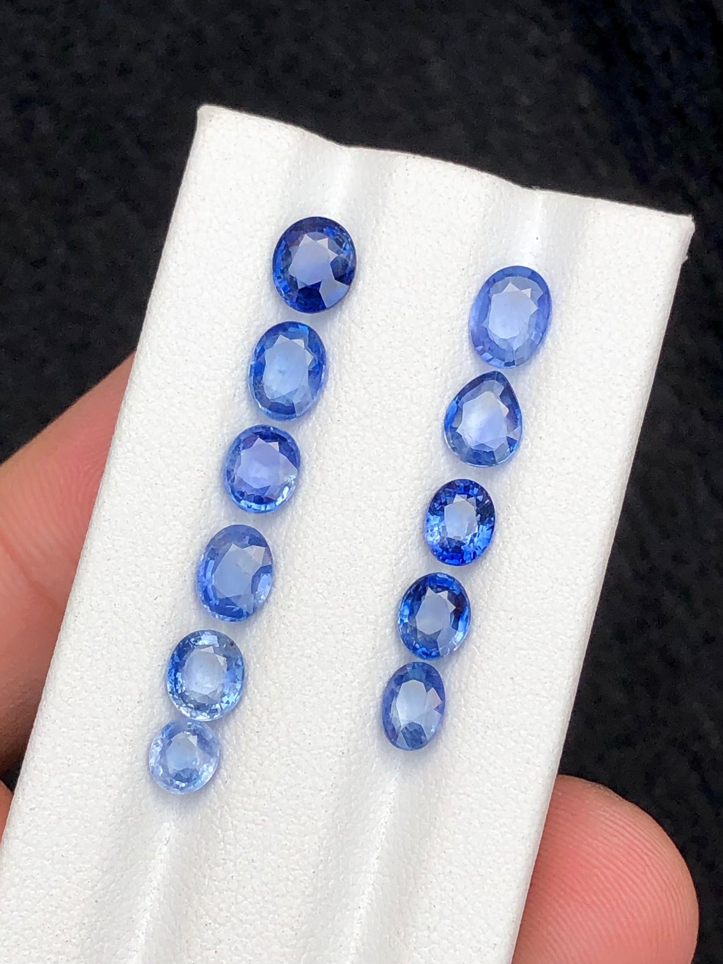 Natural sapphire lot 8.10 carats perfect for jewellery