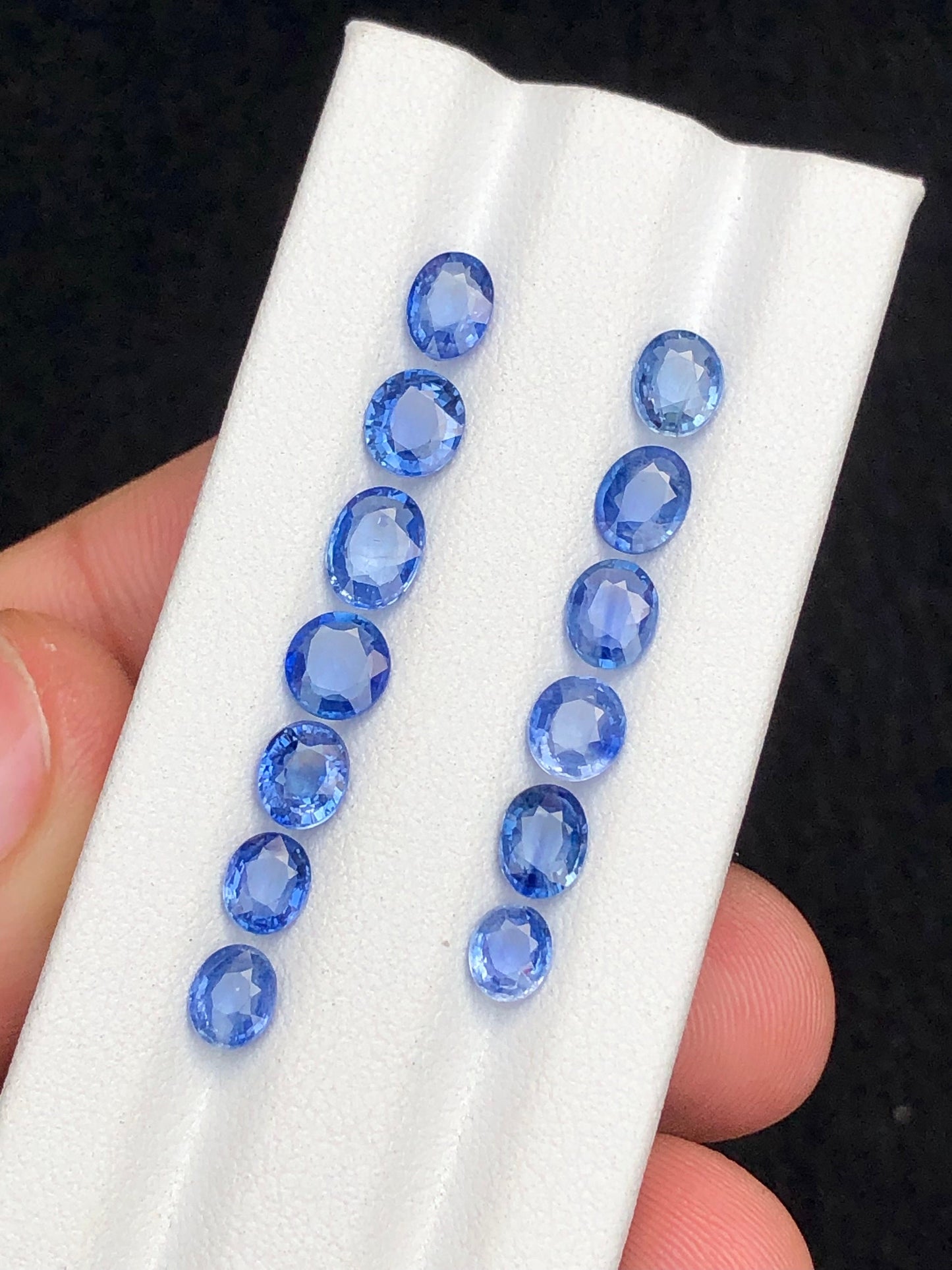 Natural sapphire lot 9.40 carats perfect for jewellery