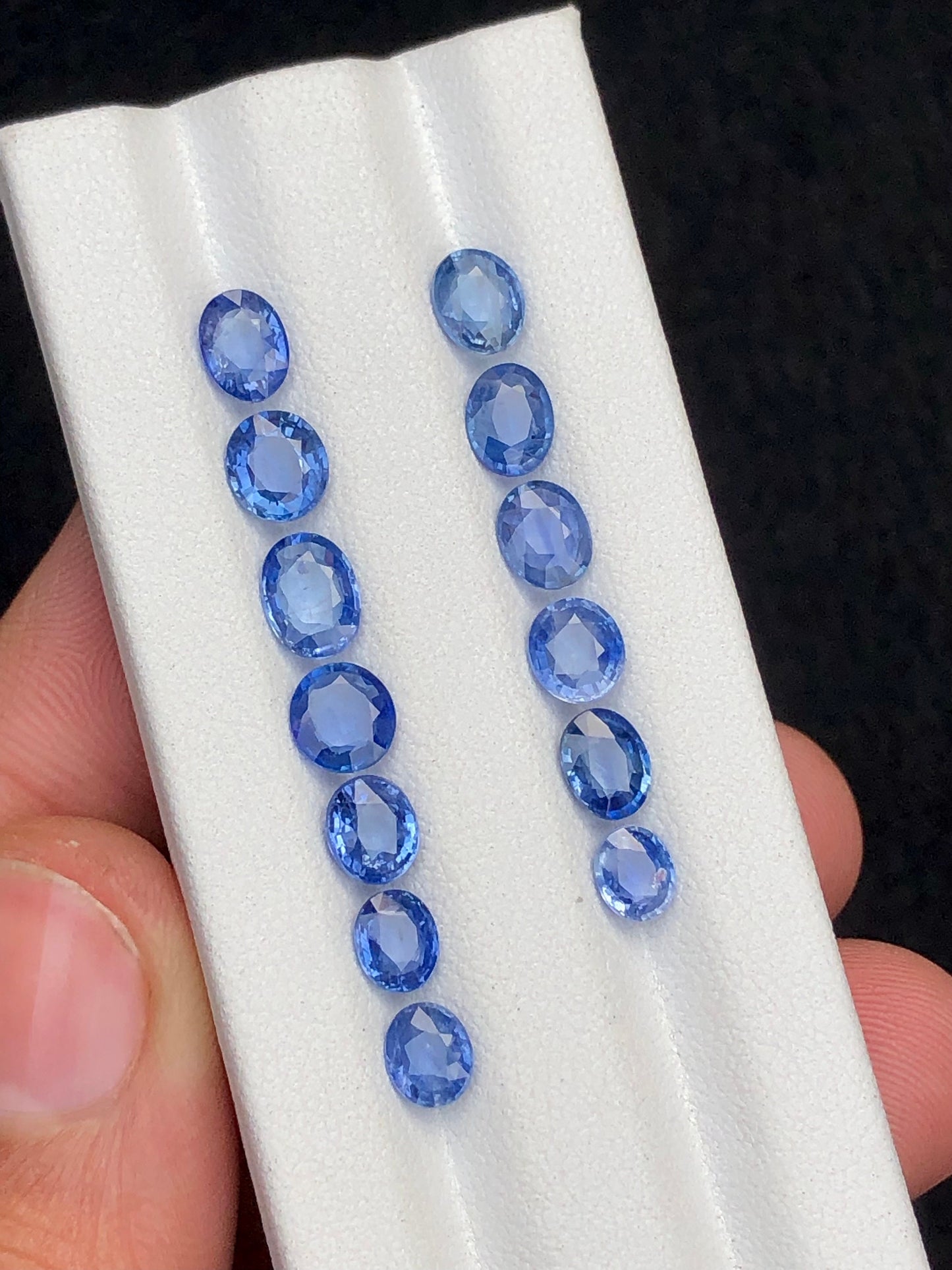 Natural sapphire lot 9.40 carats perfect for jewellery