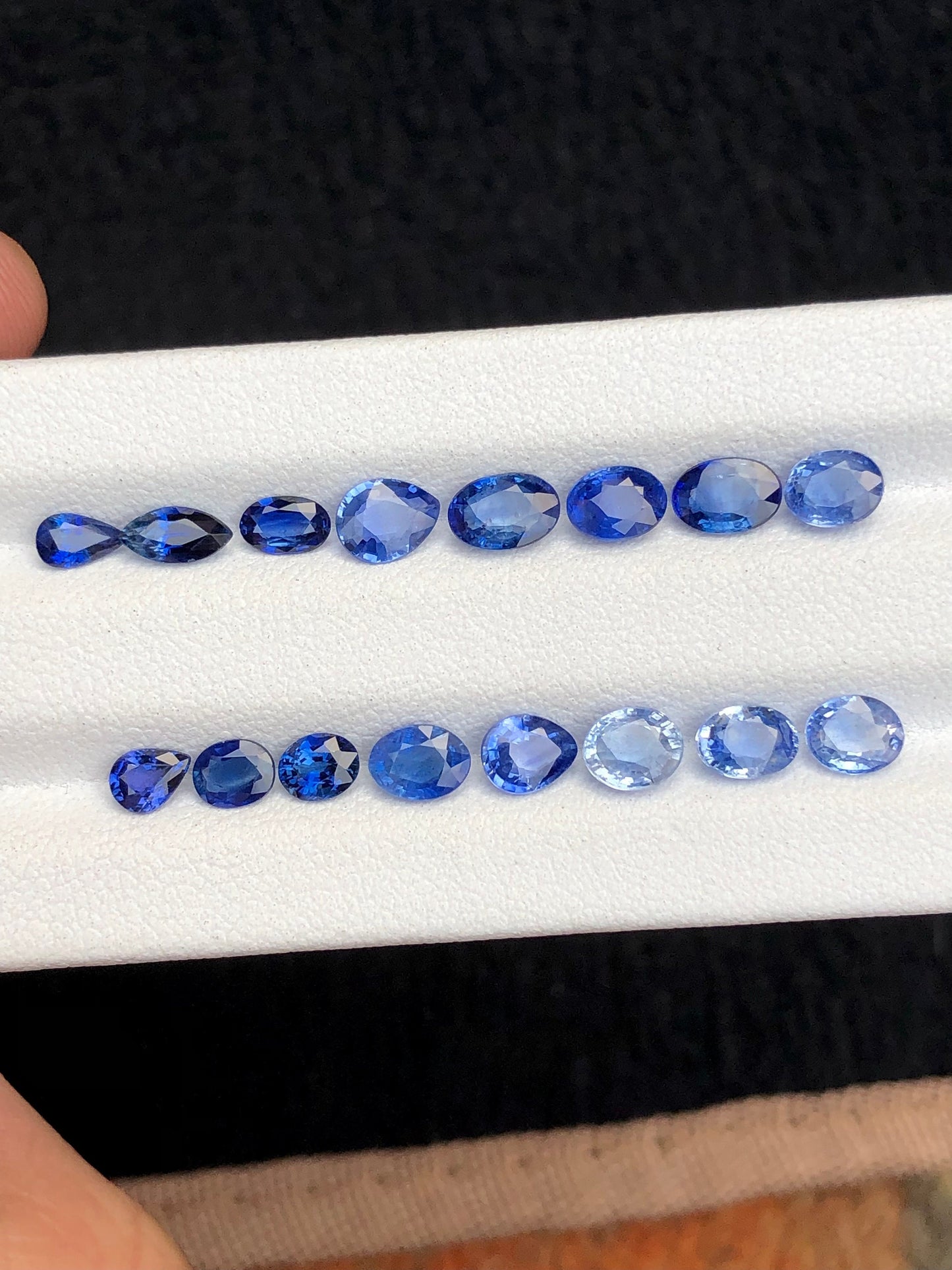 Natural sapphire lot 7.70 carats perfect for jewellery