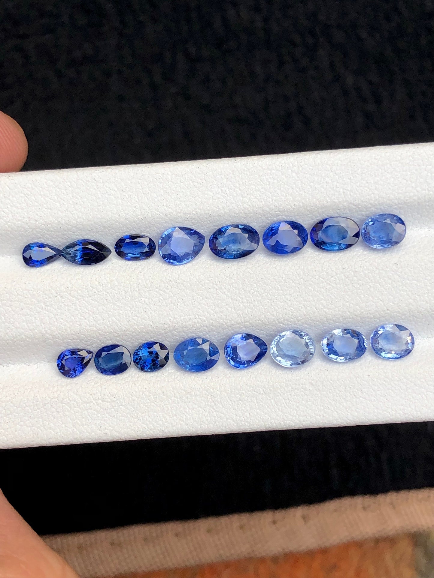 Natural sapphire lot 7.70 carats perfect for jewellery