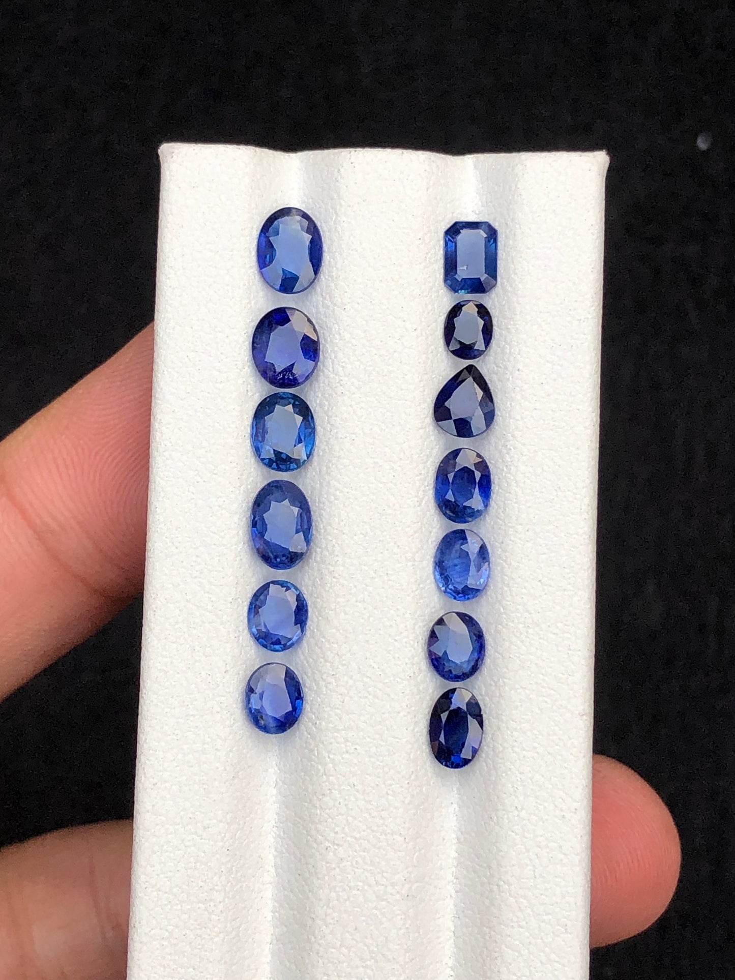 Natural sapphire lot top quality 8 carats perfect for jewellery