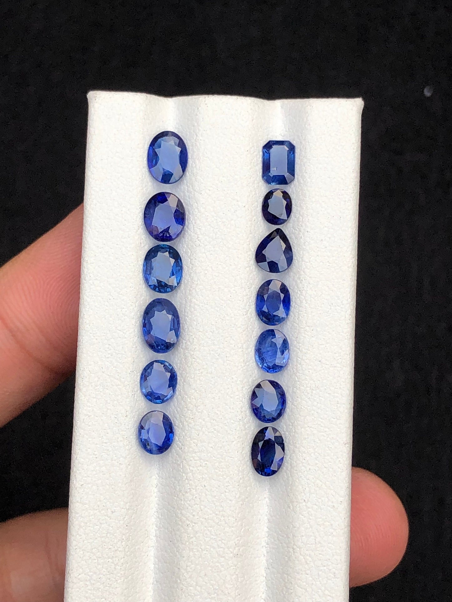 Natural sapphire lot top quality 8 carats perfect for jewellery