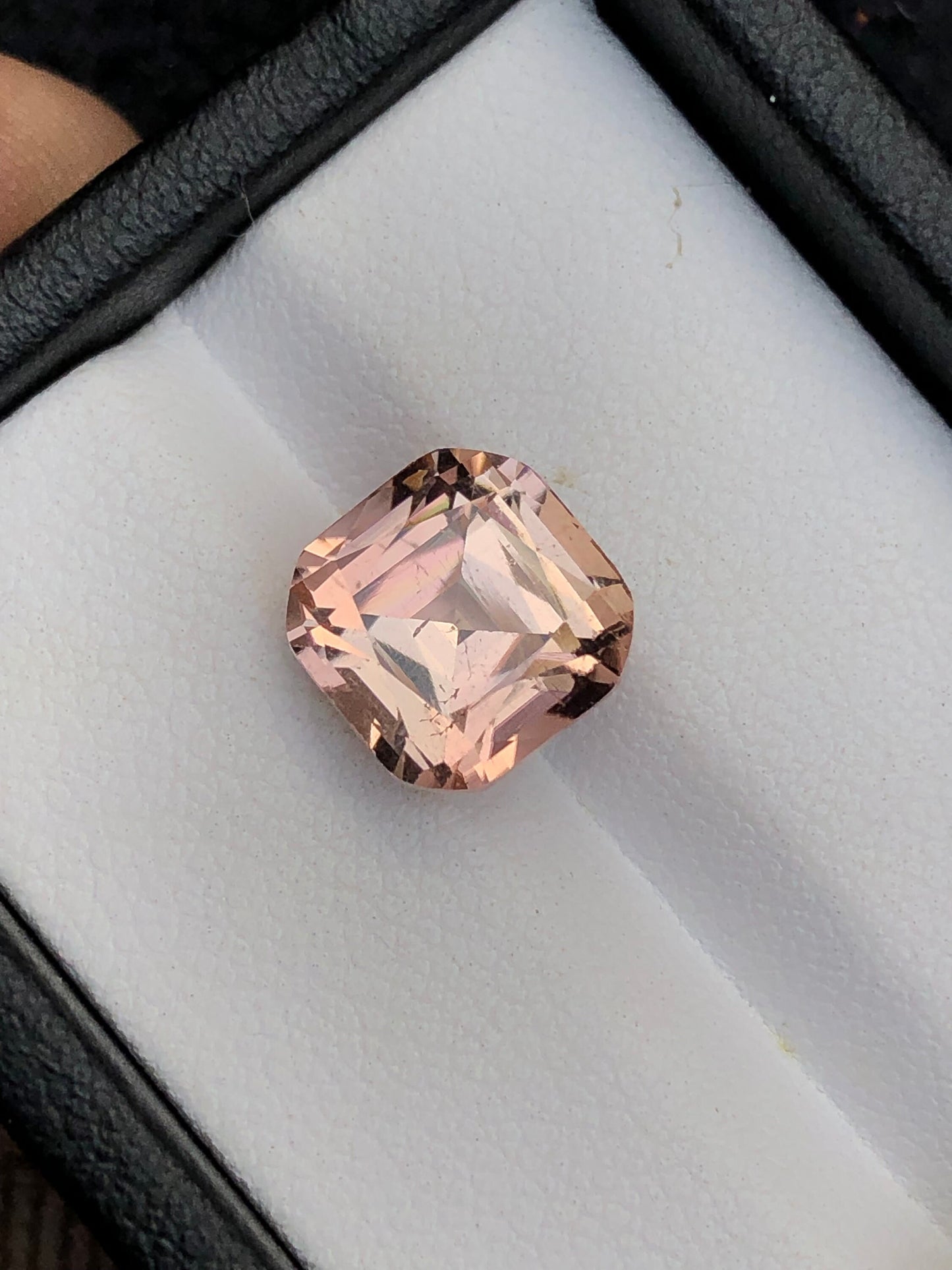 Peach tourmaline 5.10 carat natural