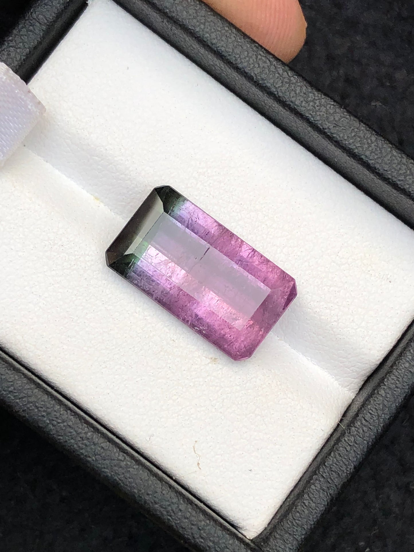 Bi colour tourmaline 7.80 carats